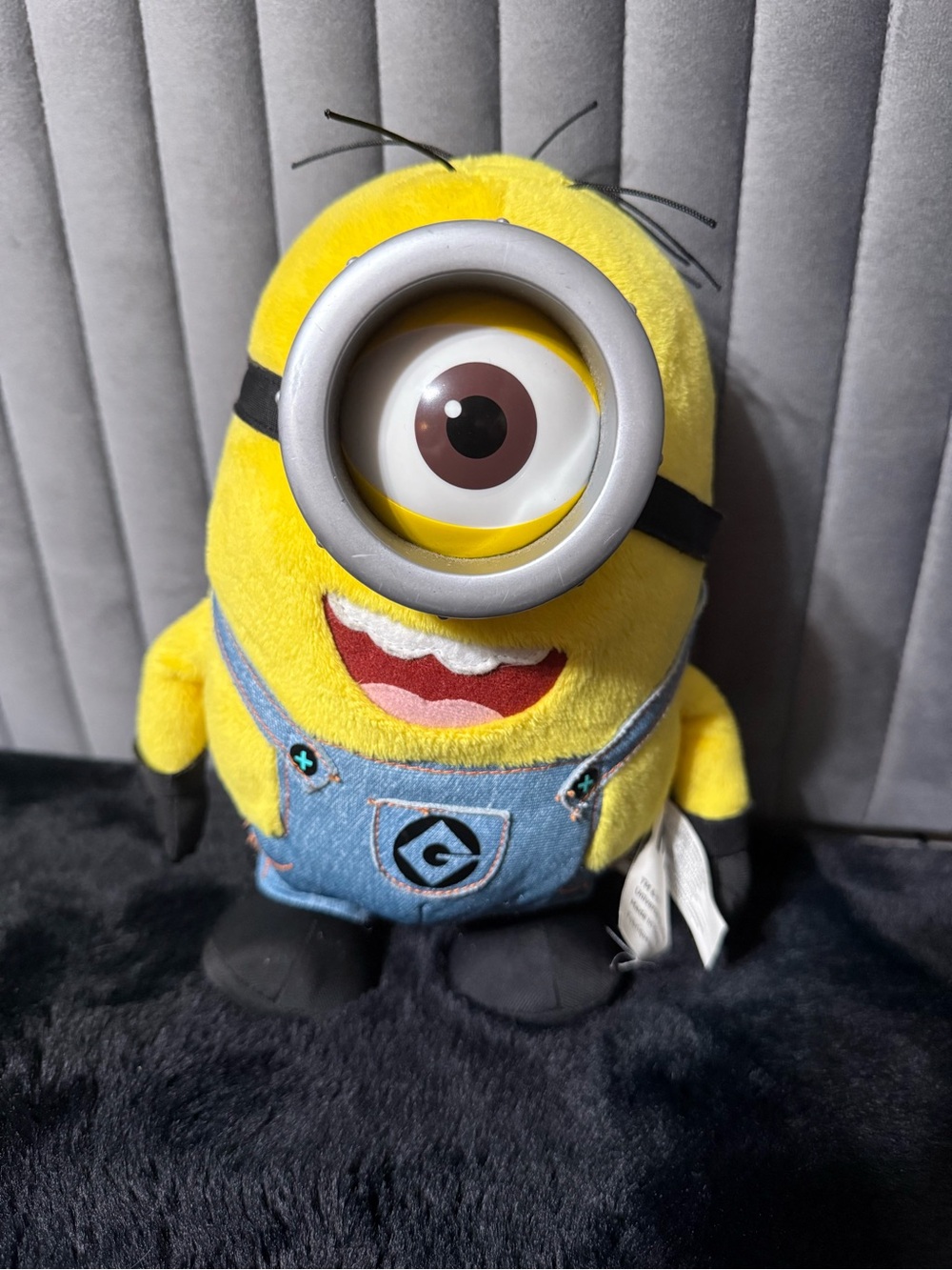 Despicable Me One Eye Minion Plush Stuffed Animal Universal Studios Yellow Toy